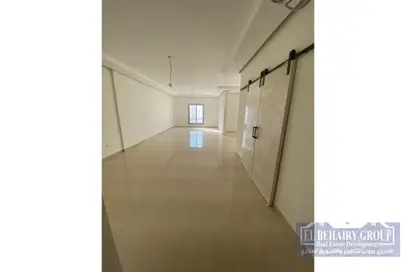 شقة - 4 غرف نوم - 3 حمامات للايجار في اللوتس الشمالي - حى اللوتس - مدينة القاهرة الجديدة - القاهرة