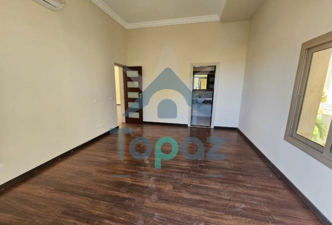 8437036 - Property Image 2