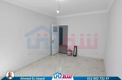 شقة - 3 غرف نوم - 2 حمامات للبيع في شارع رشدي - كليوباترا - حي شرق - الاسكندرية
