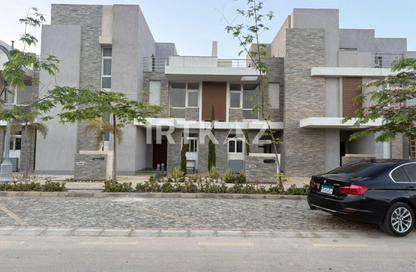 Townhouse - 4 Bedrooms - 4 Bathrooms for sale in Al Maqsad - New Capital Compounds - New Capital City - Cairo