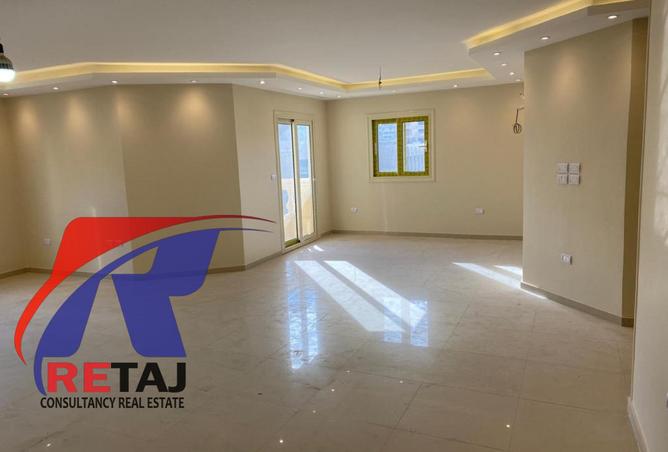 8480192 - Property Image 2