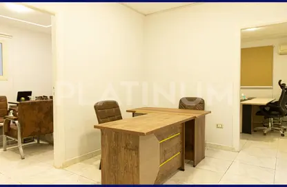 شقة - 2 غرف نوم - 1 حمام للبيع في شارع إسماعيل الفنجرى - كامب شيزار - حي وسط - الاسكندرية