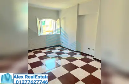 Apartment - 3 Bedrooms - 1 Bathroom for rent in Abo Qir St. - Ibrahimia - Hay Wasat - Alexandria