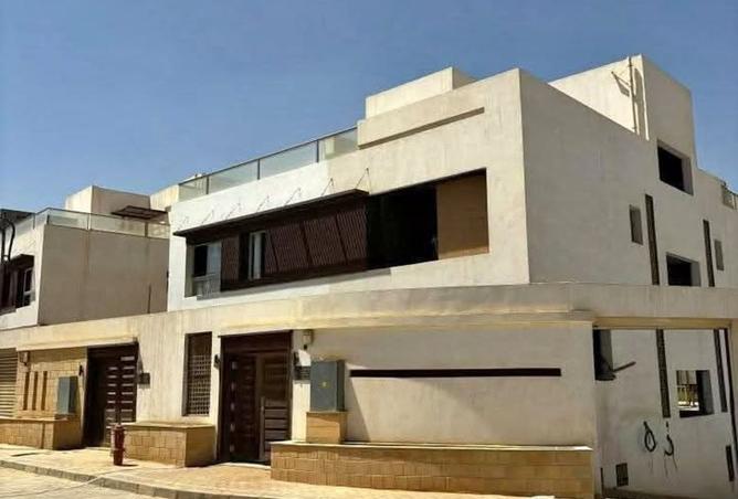 8187777 - Property Image 2