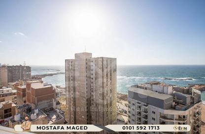Apartment - 3 Bedrooms - 3 Bathrooms for sale in El Gaish Road - Sidi Beshr - Hay Awal El Montazah - Alexandria