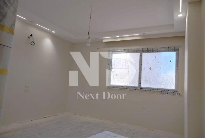 8277701 - Property Image 2