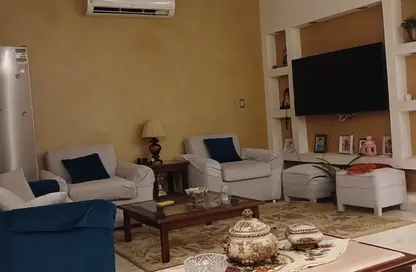 Apartment - 3 Bedrooms - 2 Bathrooms for sale in El Mearag City - Zahraa El Maadi - Hay El Maadi - Cairo