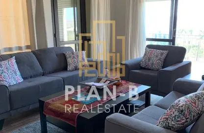 شقة - 2 غرف نوم - 3 حمامات للايجار في ذا كورت ياردز - كمبوندات الشيخ زايد - الشيخ زايد - الجيزة