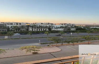 Apartment - 3 Bedrooms - 3 Bathrooms for rent in The Courtyard - 12th District - Sheikh Zayed City - Giza
