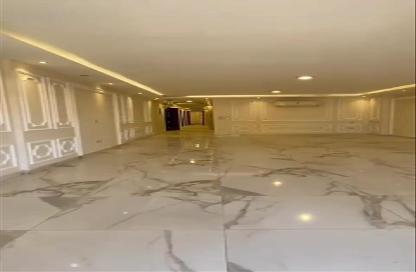مساحات مكتبية - استوديو - 3 حمامات للايجار في المهندسين - الجيزة