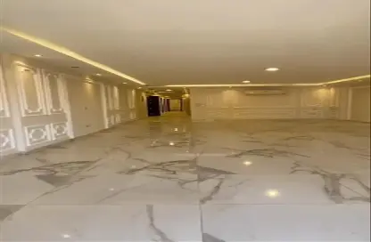 مساحات مكتبية - استوديو - 3 حمامات للايجار في المهندسين - الجيزة