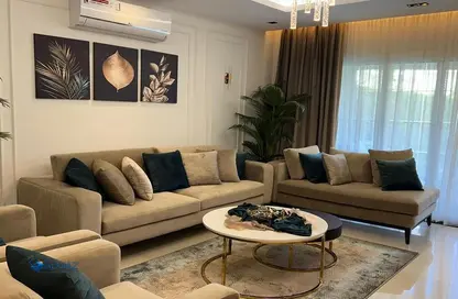 iVilla - 3 Bedrooms - 2 Bathrooms for rent in Mountain View Hyde Park - 5th Settlement Compounds - The 5th Settlement - New Cairo City - Cairo