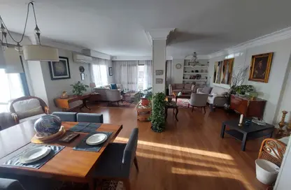 شقة - 3 غرف نوم - 2 حمامات للايجار في شارع عبد المنعم رياض - المهندسين - الجيزة