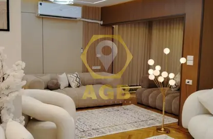 شقة - 3 غرف نوم - 3 حمامات للبيع في شارع جزيرة العرب (المهندس حسن حلمي) - المهندسين - الجيزة
