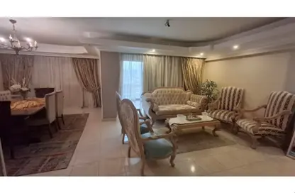 Apartment - 3 Bedrooms - 2 Bathrooms for sale in Al Yarmouk St. - 1st Zone - Nasr City - Cairo