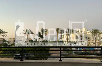شاليه - 3 غرف نوم - 3 حمامات للبيع في مراسي - سيدي عبد الرحمن - الساحل الشمالي