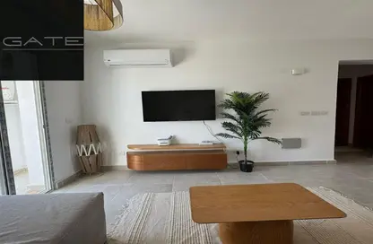 Chalet - 2 Bedrooms - 2 Bathrooms for sale in Mountain View - Ras Al Hekma - North Coast