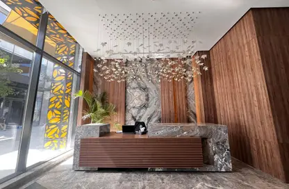 بناية كاملة - استوديو - 4 حمامات للبيع في سكاى واك - طريق مصر اسكندرية الصحراوي - الجيزة
