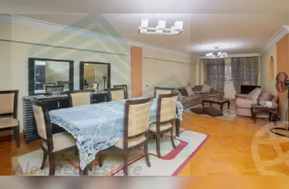 شقة - 2 غرف نوم - 1 حمام للايجار في شارع نادى سموحة الرياضى - سموحة - حي شرق - الاسكندرية
