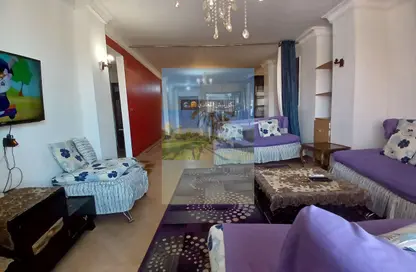 شقة - 3 غرف نوم - 1 حمام للايجار في شارع كورنيش النيل - المعادي - حي المعادي - القاهرة