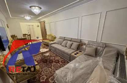 Apartment - 2 Bedrooms - 1 Bathroom for sale in Al Nasr Road - El Estad - Nasr City - Cairo