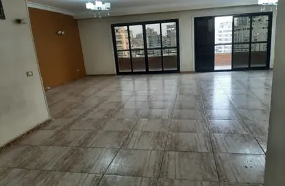 Office Space - Studio - 2 Bathrooms for rent in Nasr City - Cairo