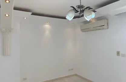 Apartment - 2 Bedrooms - 1 Bathroom for rent in El Rehab Extension - Al Rehab - New Cairo City - Cairo