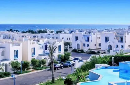 Chalet - 3 Bedrooms - 2 Bathrooms for sale in Mountain View - Ras Al Hekma - North Coast