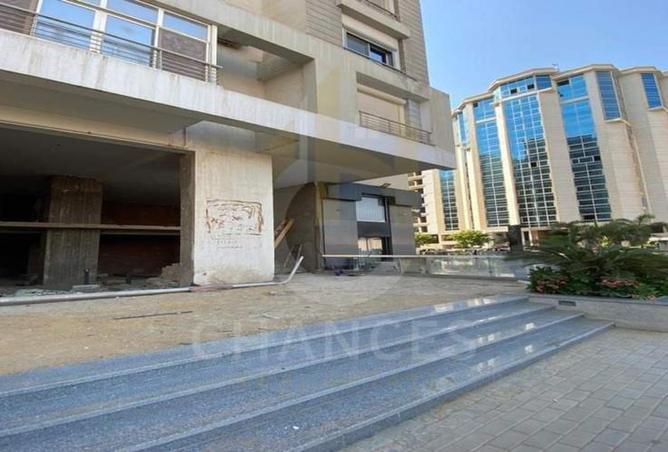 8432701 - Property Image 2