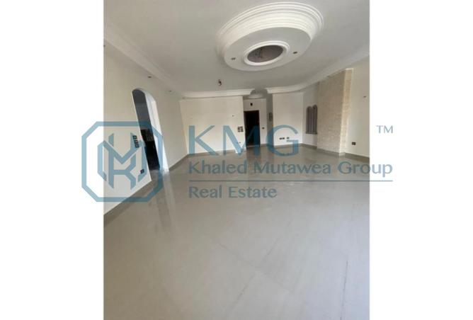 8379893 - Property Image 2