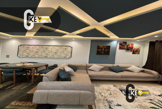 8562410 - Property Image 2