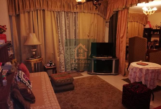 8280600 - Property Image 2