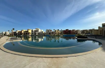 شاليه - 3 غرف نوم - 4 حمامات للبيع في مكادي اوراسكوم - مكادي - الغردقة - محافظة البحر الاحمر