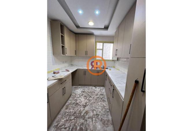 8244242 - Property Image 2