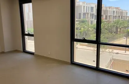 Clinic - Studio - 2 Bathrooms for sale in Sodic West - Sheikh Zayed Compounds - Sheikh Zayed City - Giza