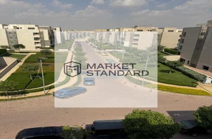 (بنتهاوس  (روف - 3 غرف نوم - 3 حمامات للبيع في مون ريزيدنس - فيفث سكوير - التجمع الخامس - مدينة القاهرة الجديدة - القاهرة