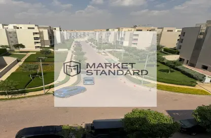 (بنتهاوس  (روف - 3 غرف نوم - 3 حمامات للبيع في مون ريزيدنس - فيفث سكوير - التجمع الخامس - مدينة القاهرة الجديدة - القاهرة