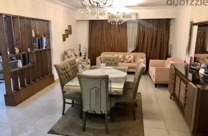 شقة - 3 غرف نوم - 1 حمام للبيع في شارع محمد فريد ابو حديد - الحديقة الدولية - الحي السابع - مدينة نصر - القاهرة