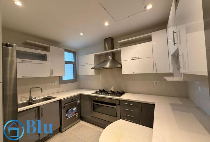 8206063 - Property Image 2