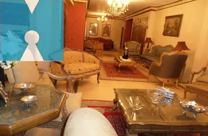 شقة - 3 غرف نوم - 3 حمامات للبيع في شارع شهاب - المهندسين - الجيزة