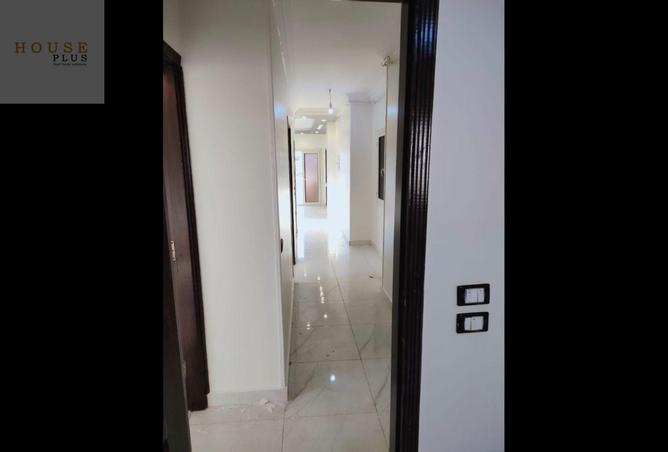 8106302 - Property Image 2