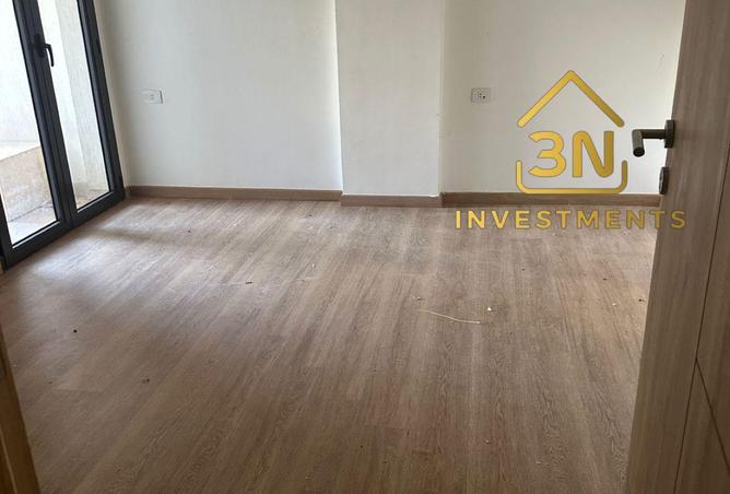 8285049 - Property Image 3