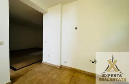 Villa - 4 Bedrooms - 3 Bathrooms for rent in Madinaty - Cairo