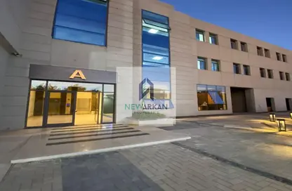 Clinic - Studio - 1 Bathroom for rent in West Park Mall - 26th of July Corridor - 6 October City - Giza
