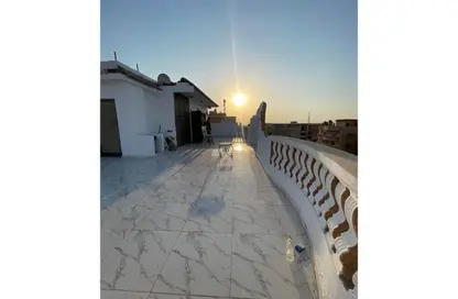Roof - 2 Bedrooms - 1 Bathroom for sale in Mostafa Kamel Axis - The 1st Settlement - New Cairo City - Cairo