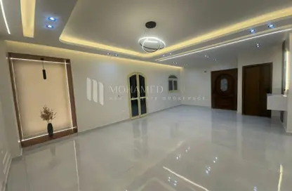 شقة - 3 غرف نوم - 3 حمامات للبيع في شارع 6 - الحي الرابع - مدينة 6 أكتوبر - الجيزة