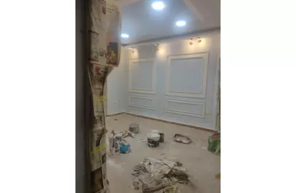 Villa - Studio - 2 Bathrooms for rent in Heliopolis - Masr El Gedida - Cairo