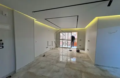 Apartment - 2 Bedrooms - 1 Bathroom for rent in Degla Palms - Al Wahat Road - 6 October City - Giza