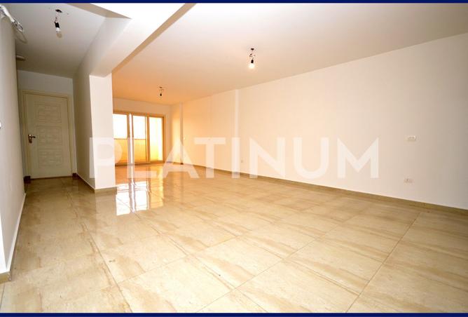 8278700 - Property Image 3