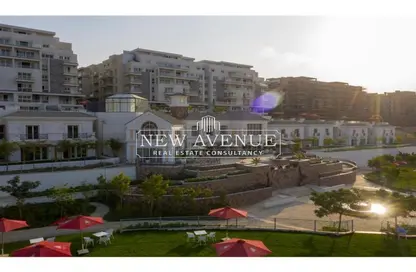 Apartment - 3 Bedrooms - 2 Bathrooms for sale in Mountain View iCity - 5th Settlement Compounds - The 5th Settlement - New Cairo City - Cairo